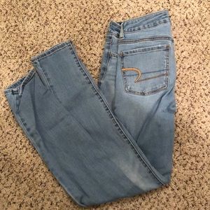 Light wash american eagle jeggings